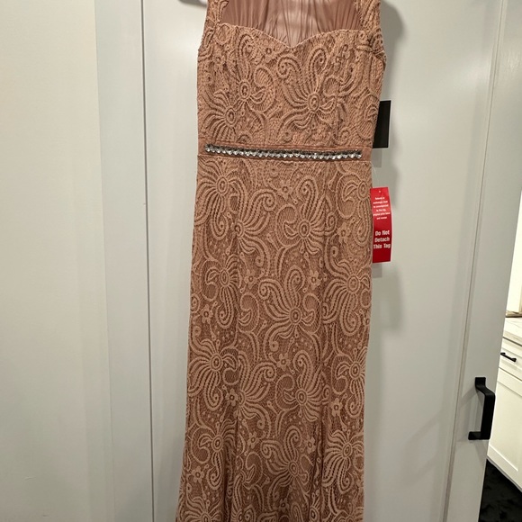 Evening gown - Picture 2 of 4